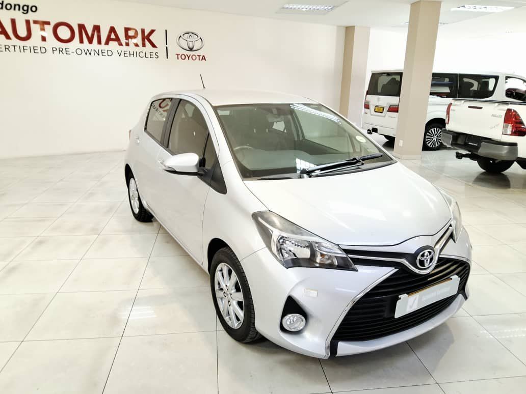 2016 Toyota Yaris 1.3 Xs 5dr photo