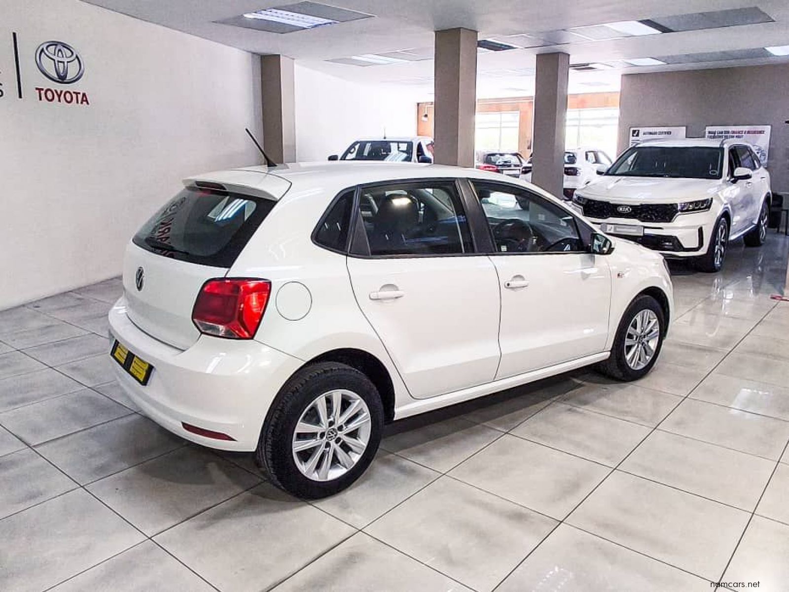2023 Volkswagen Polo Vivo 1.6 Comfortline Tip (5dr) photo