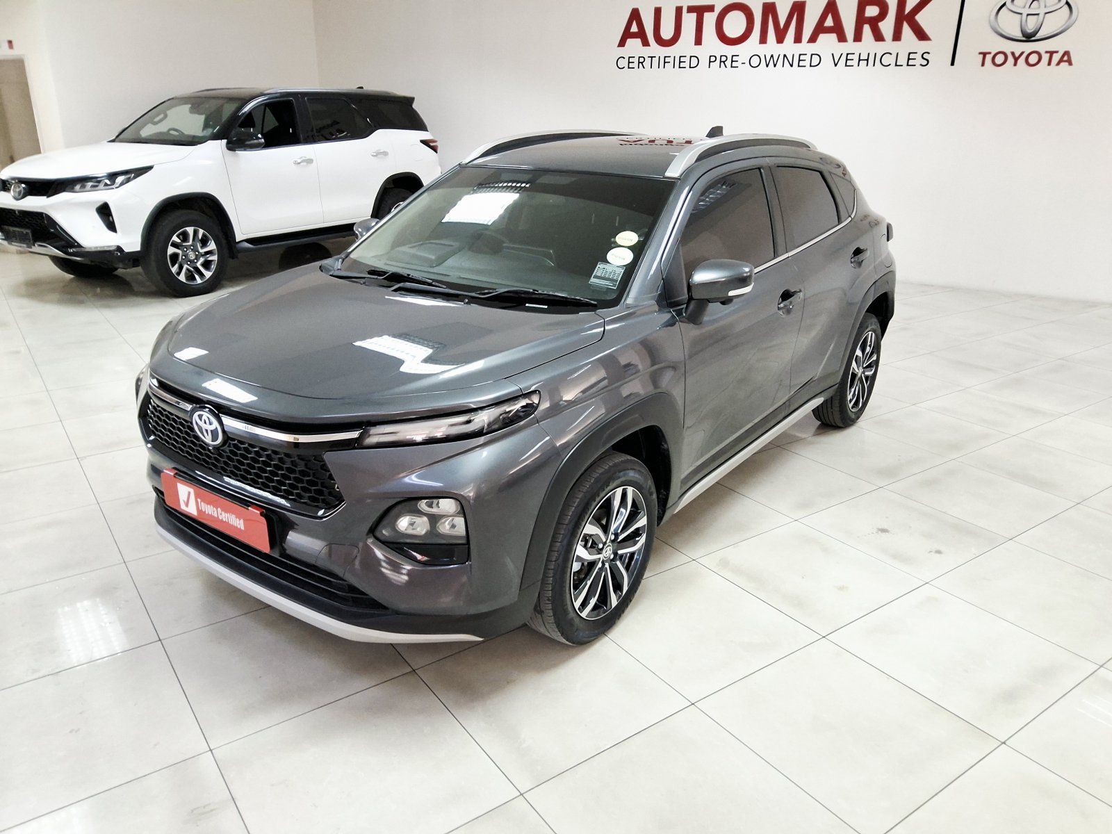 2025 Toyota STARLET CROSS 1.5 Xr photo