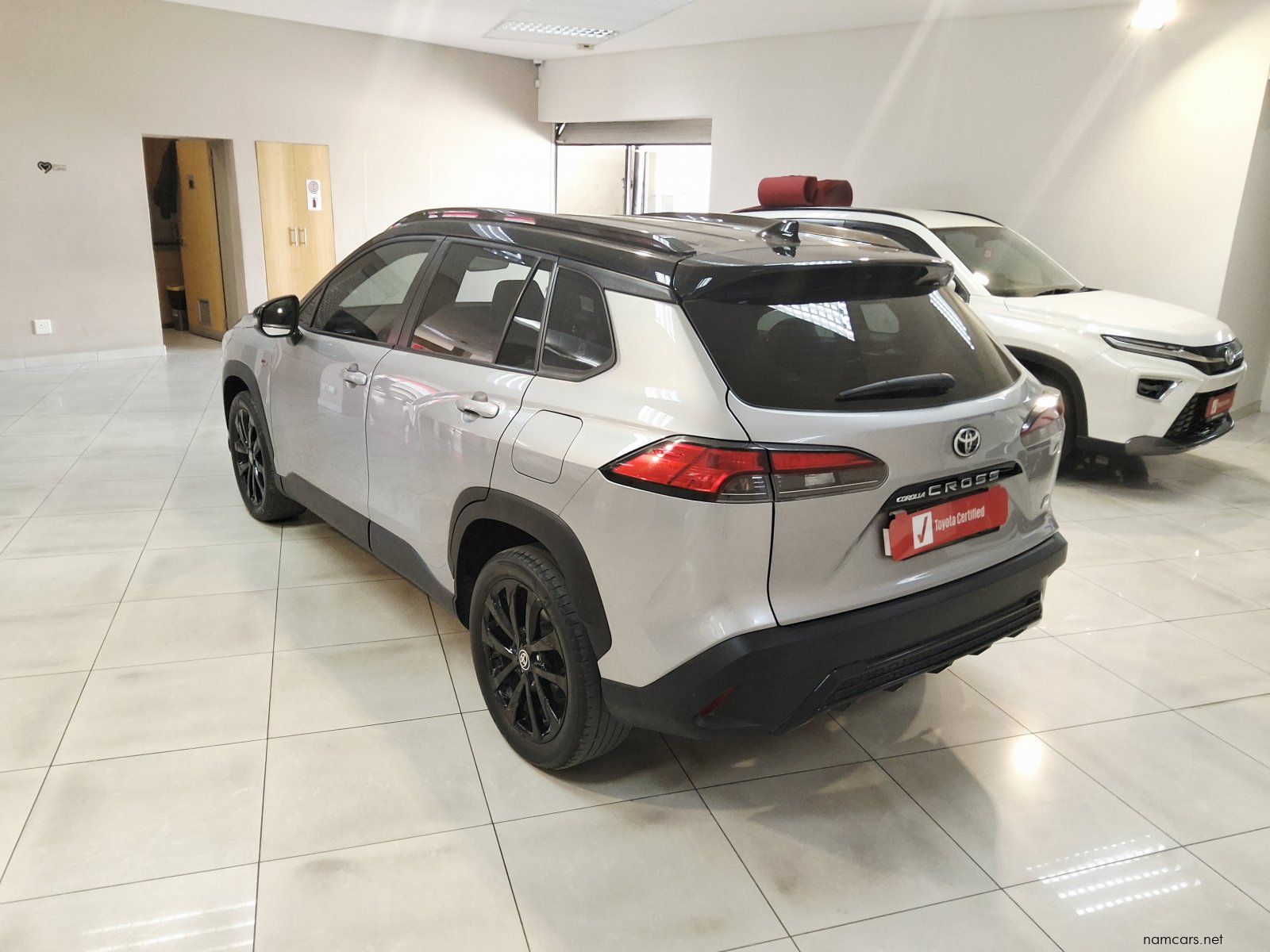2023 Toyota COROLLA CROSS 1.8 GR-S photo