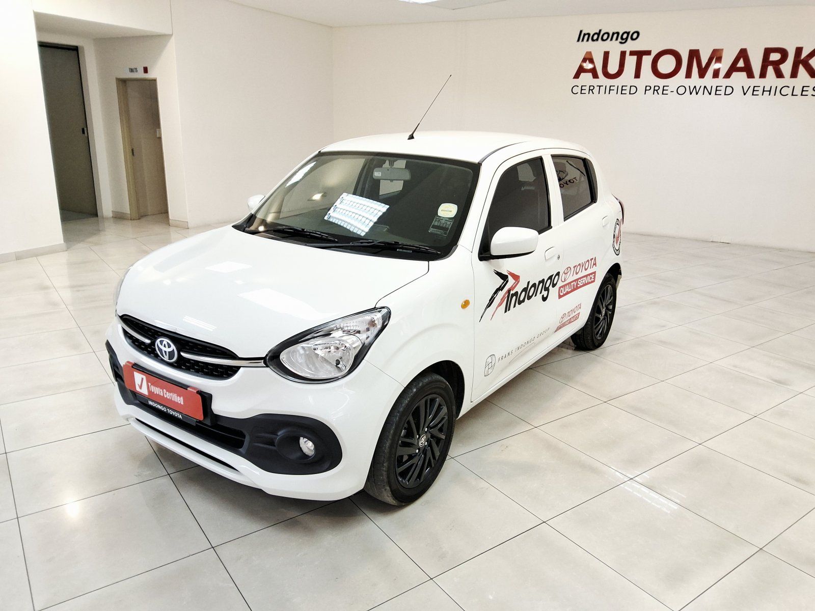 2025 Toyota Vitz 1.0 Xr A/t photo