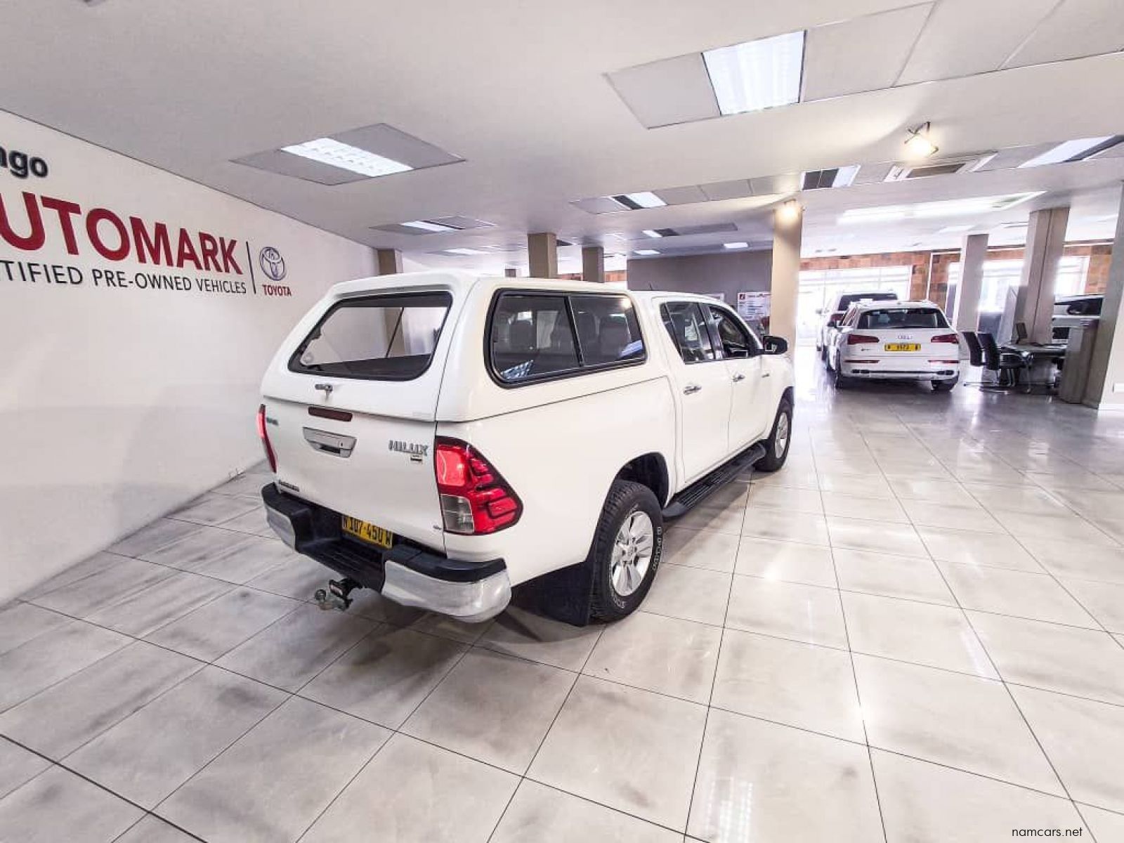 2017 Toyota Hilux 2.8 Gd-6 Rb Raider P/u D/c photo