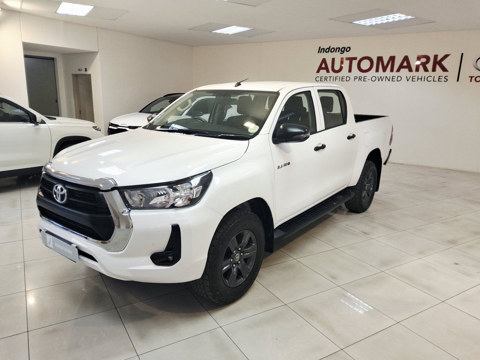 2023 Toyota HILUX 2.4GD6 4X4 RAIDER A/T P/U D/C. photo