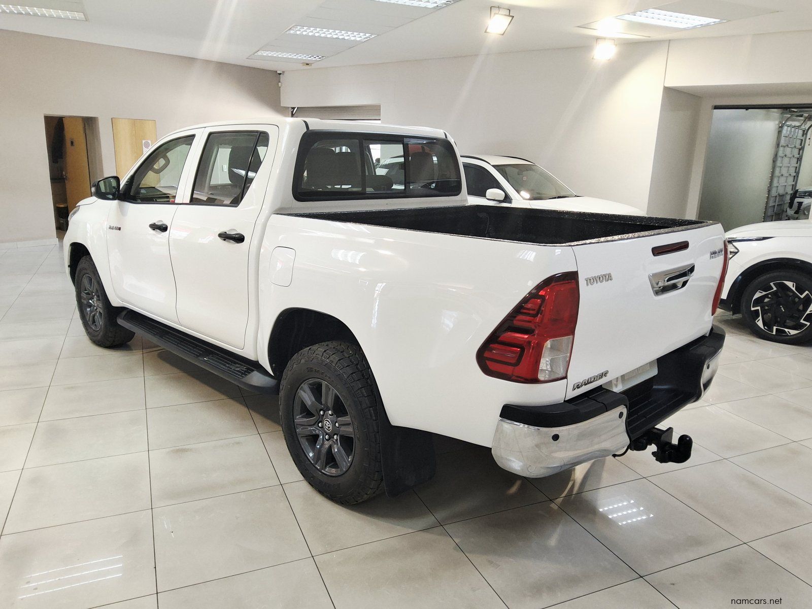 2023 Toyota HILUX 2.4GD6 4X4 RAIDER A/T P/U D/C. photo