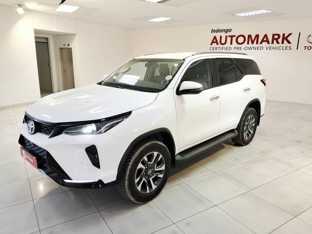 2025 Toyota Fortuner 2.4gd-6 4x4 A/t photo