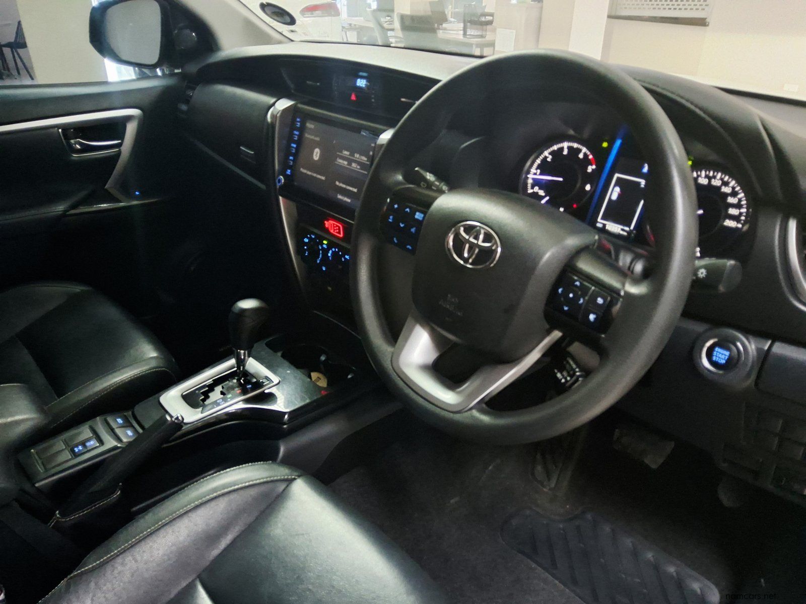 2022 Toyota Fortuner 2.4 GD6 4X4 A/T photo