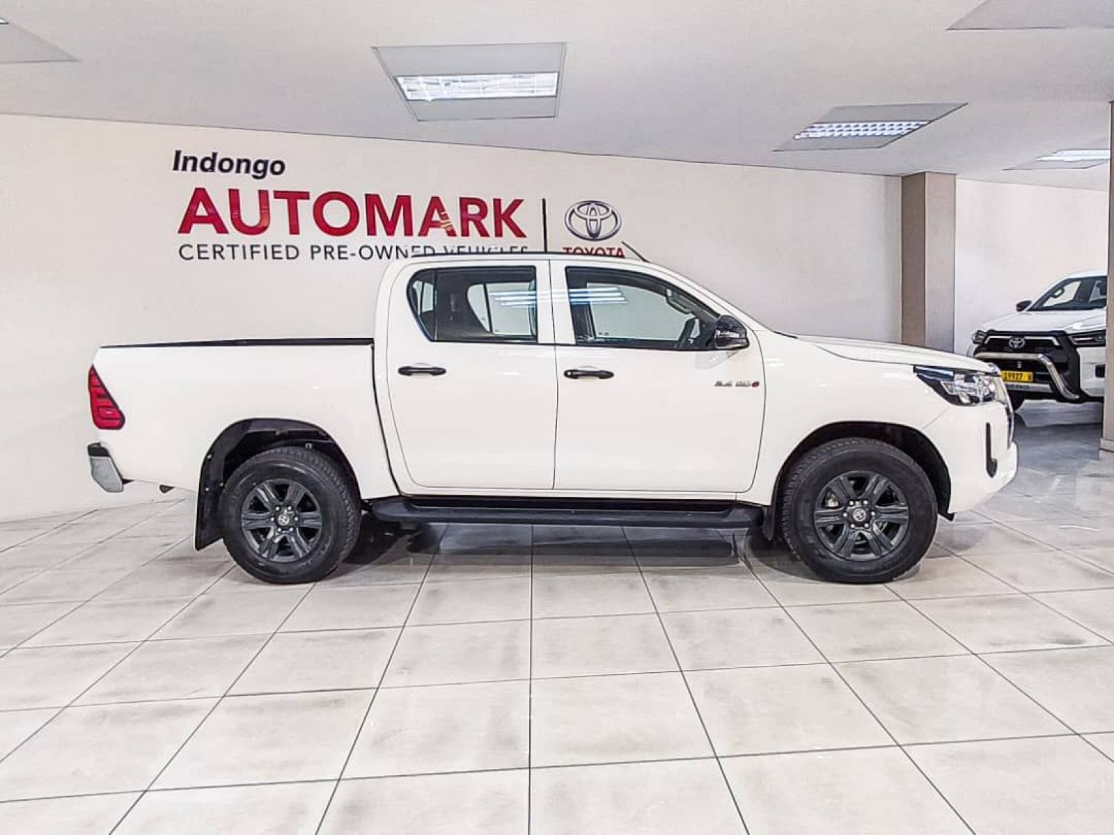 2023 Toyota Hilux 2.4 Gd-6 Raider 4x4 P/u D/c photo