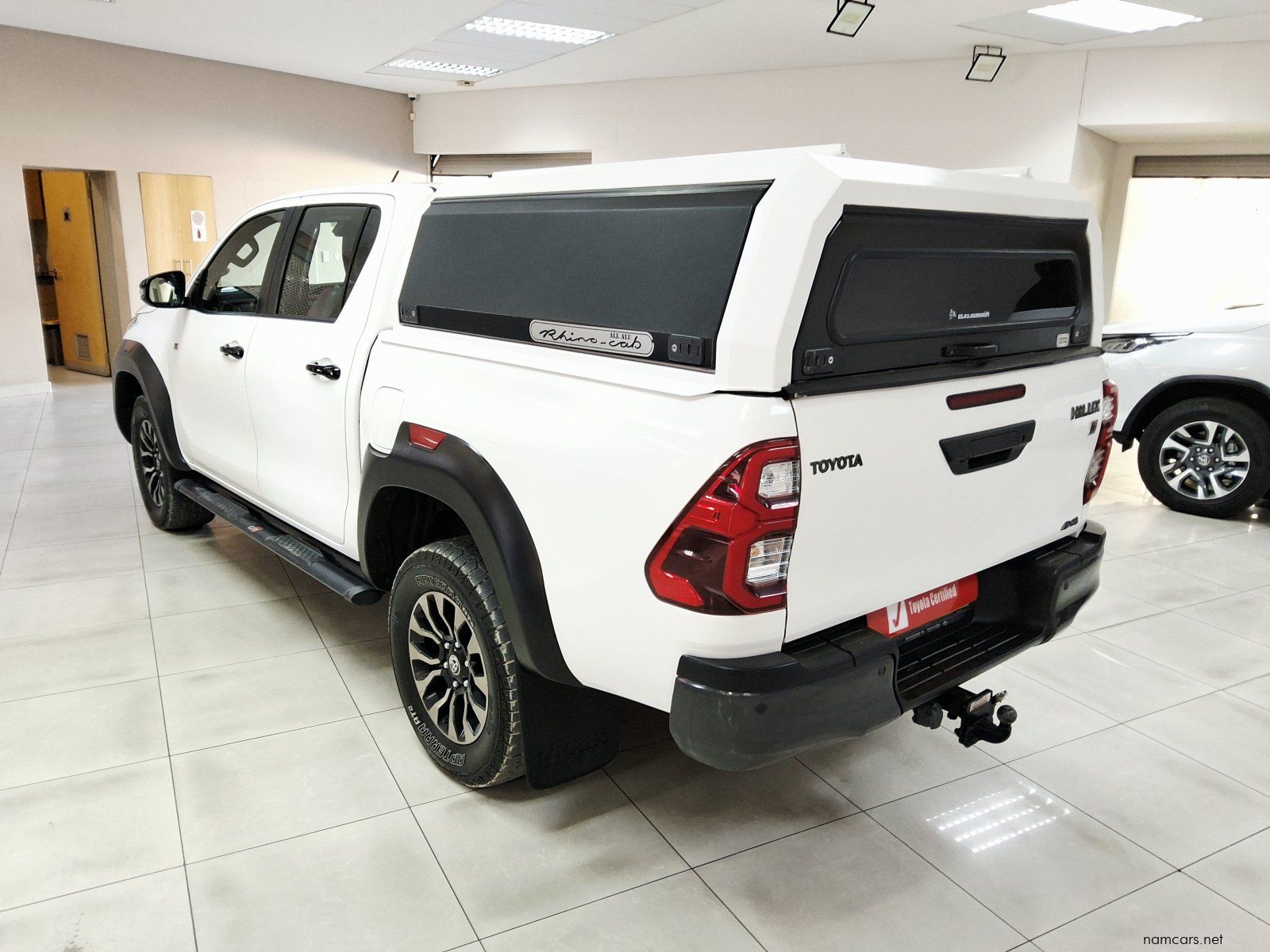 2022 Toyota Hilux 2.8 Gd6 GR-S 4x4 A/T P/U D/C photo