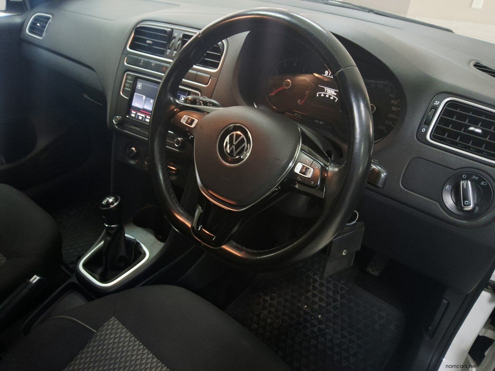 2023 Volkswagen POLO VIVO 1,6 HIGHLINE MANUAL [5dr]. photo