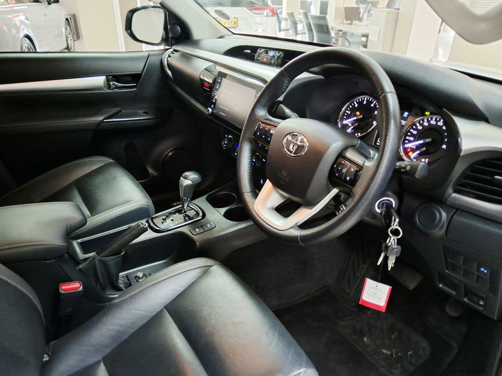 2025 Toyota Hilux 2.8 GD6 RAIDER 4X4 A/T P/U D/C. photo