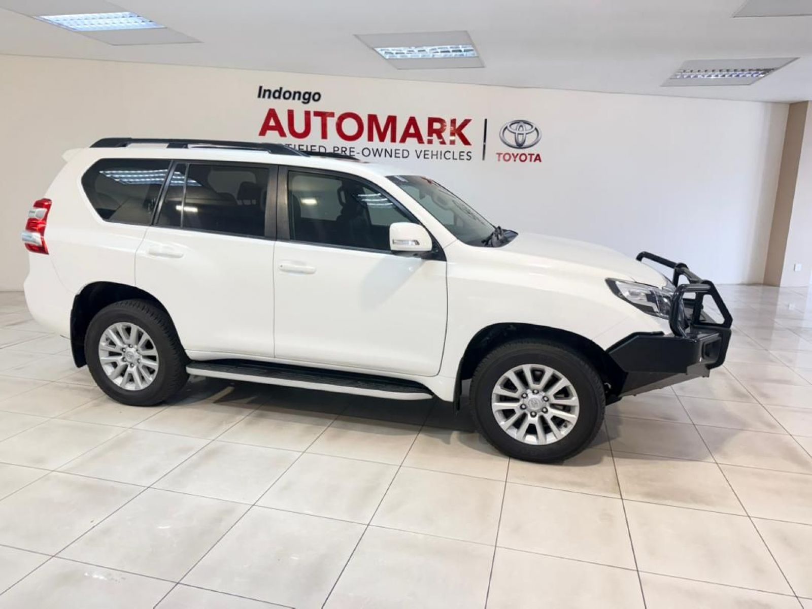 2016 Toyota Prado Vx 3.0 Tdi A/t photo