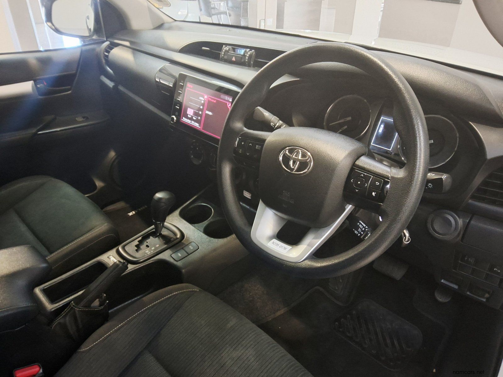 2024 Toyota HILUX 2.4GD6 RAIDER X 4X4 A/T P/U D/C photo