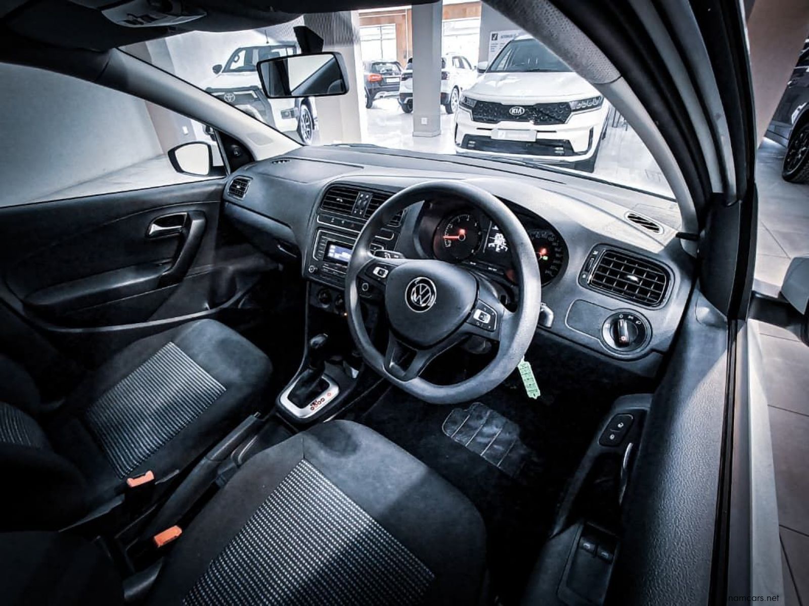 2023 Volkswagen Volkswagen Polo Vivo 1.6 Comfortline Tip (5dr) photo