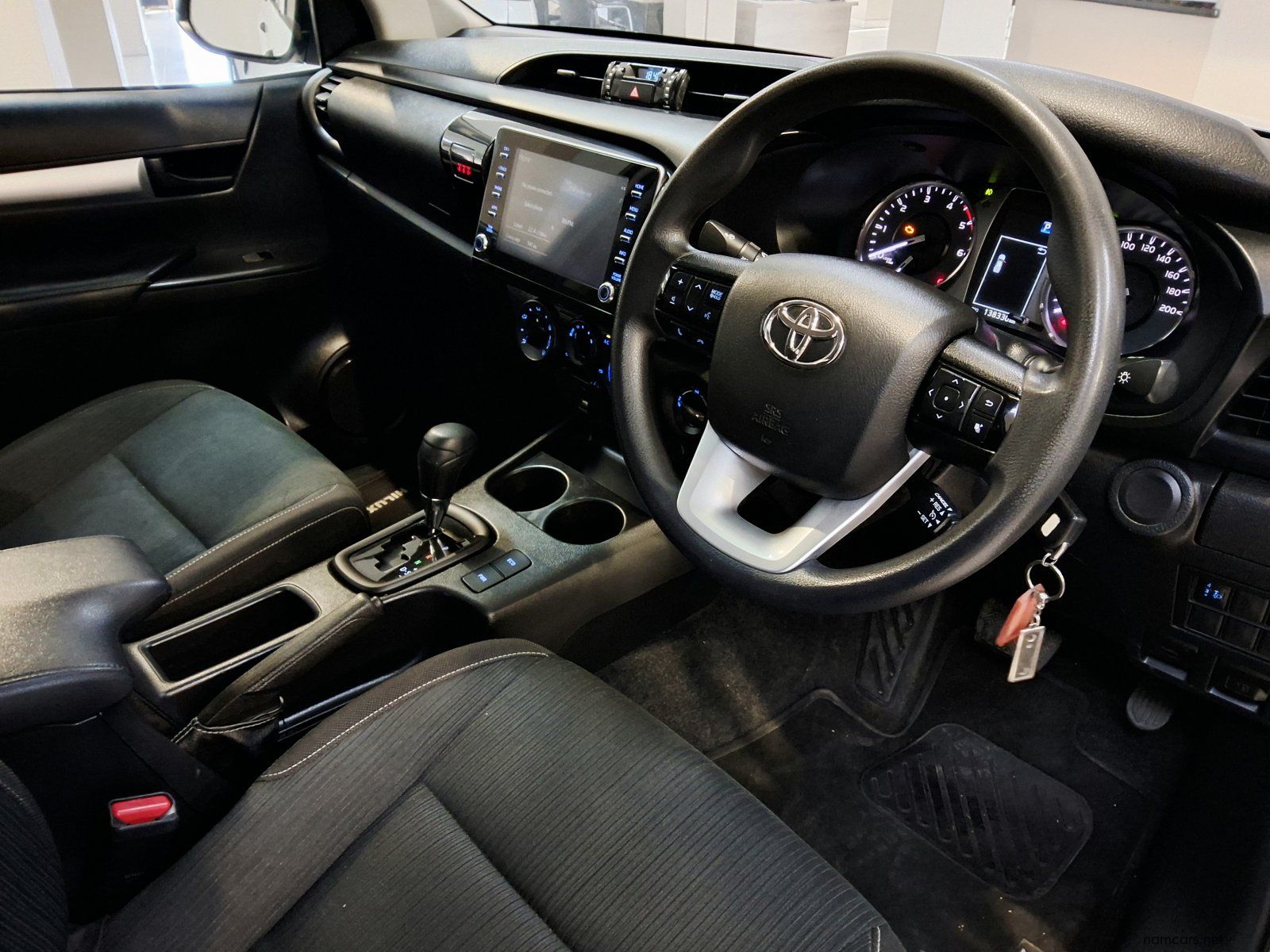 2023 Toyota HILUX 2.4 GD6 RAIDER 4X4 A/T P/U D/C. photo