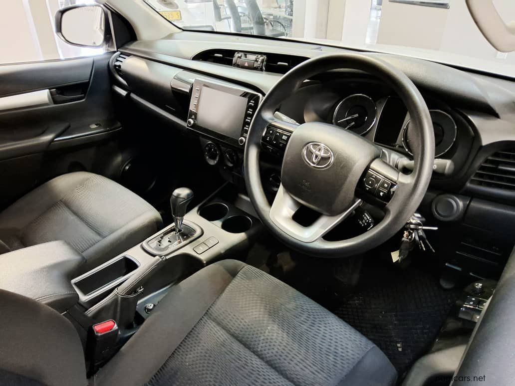 2024 Toyota Hilux 2.4 Gd-6 Raider 4x4 A/t P/u S/c photo