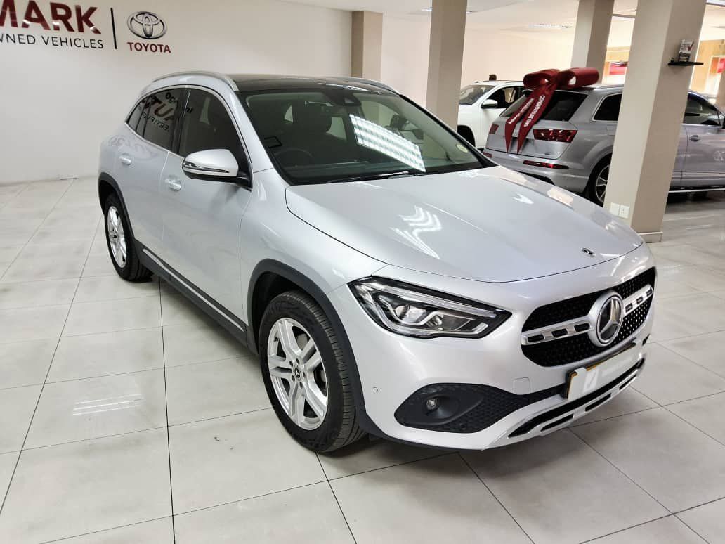 2021 Mercedes-Benz GLA 200 A/T photo