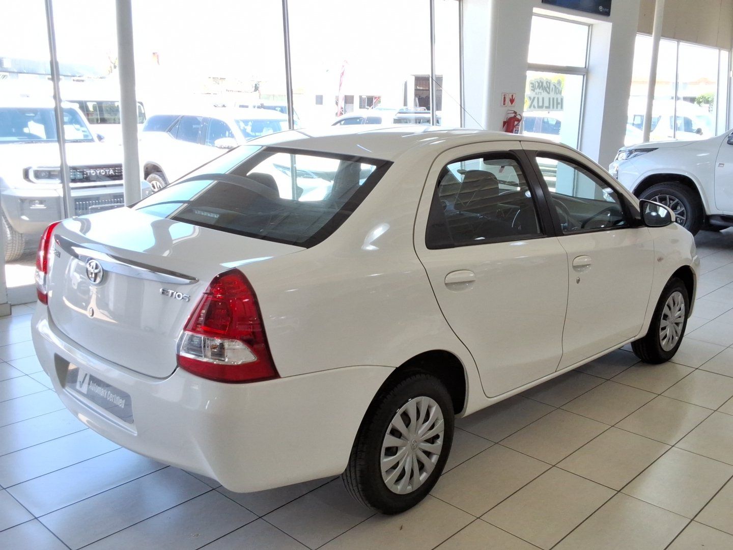 2015 Toyota Etios XS Sprint photo