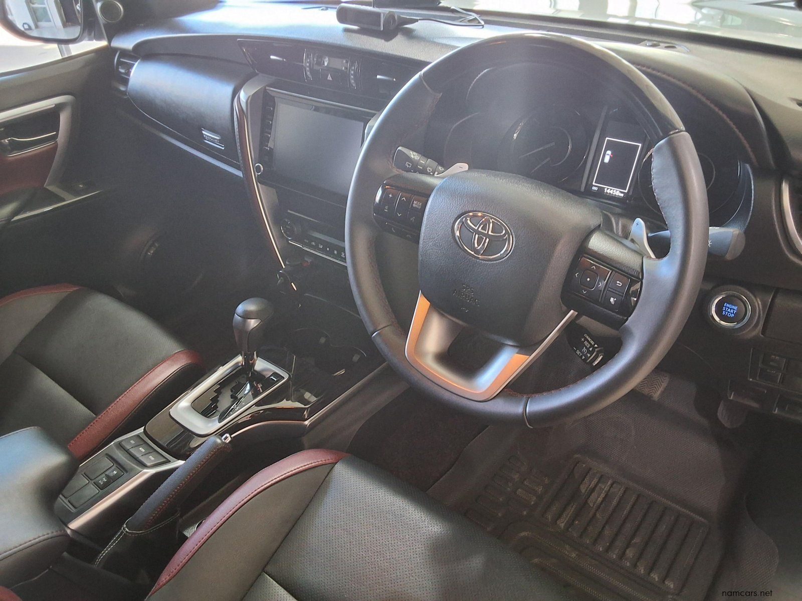 2024 Toyota Fortuner 2.8Gd6 4X4 AT photo