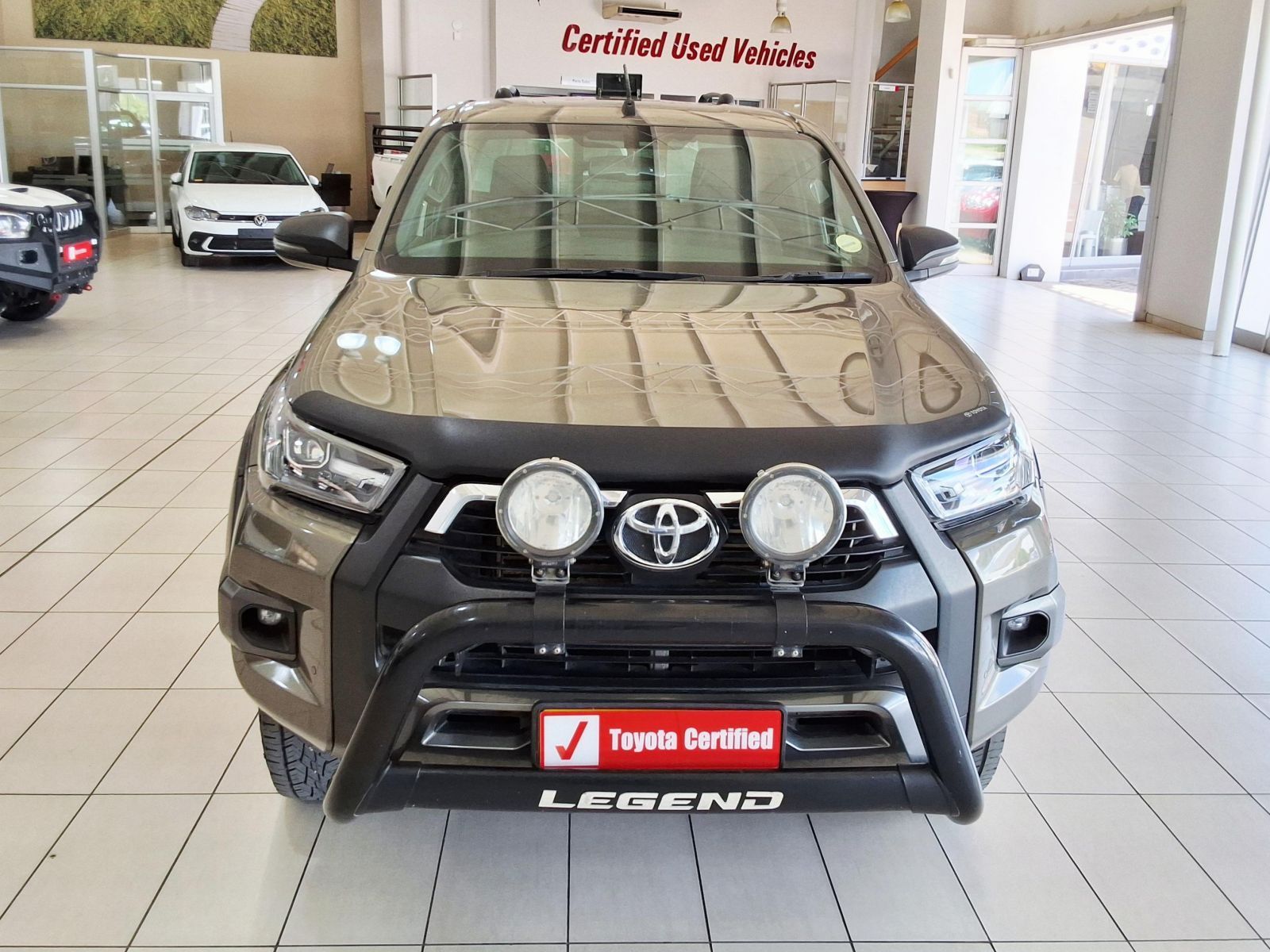 2021 Toyota Hilux Extra Cab XC 2.8GD6 4x4 Legend MT photo