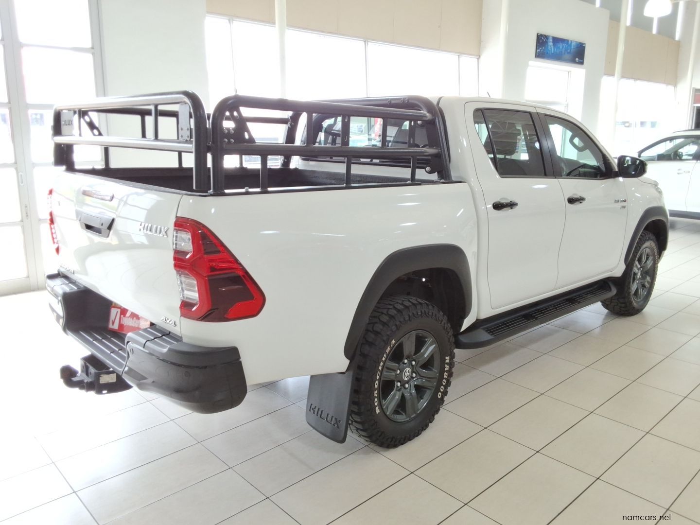 2025 Toyota Hilux DC 2.8GD6 Raider 4X4 AT MH photo