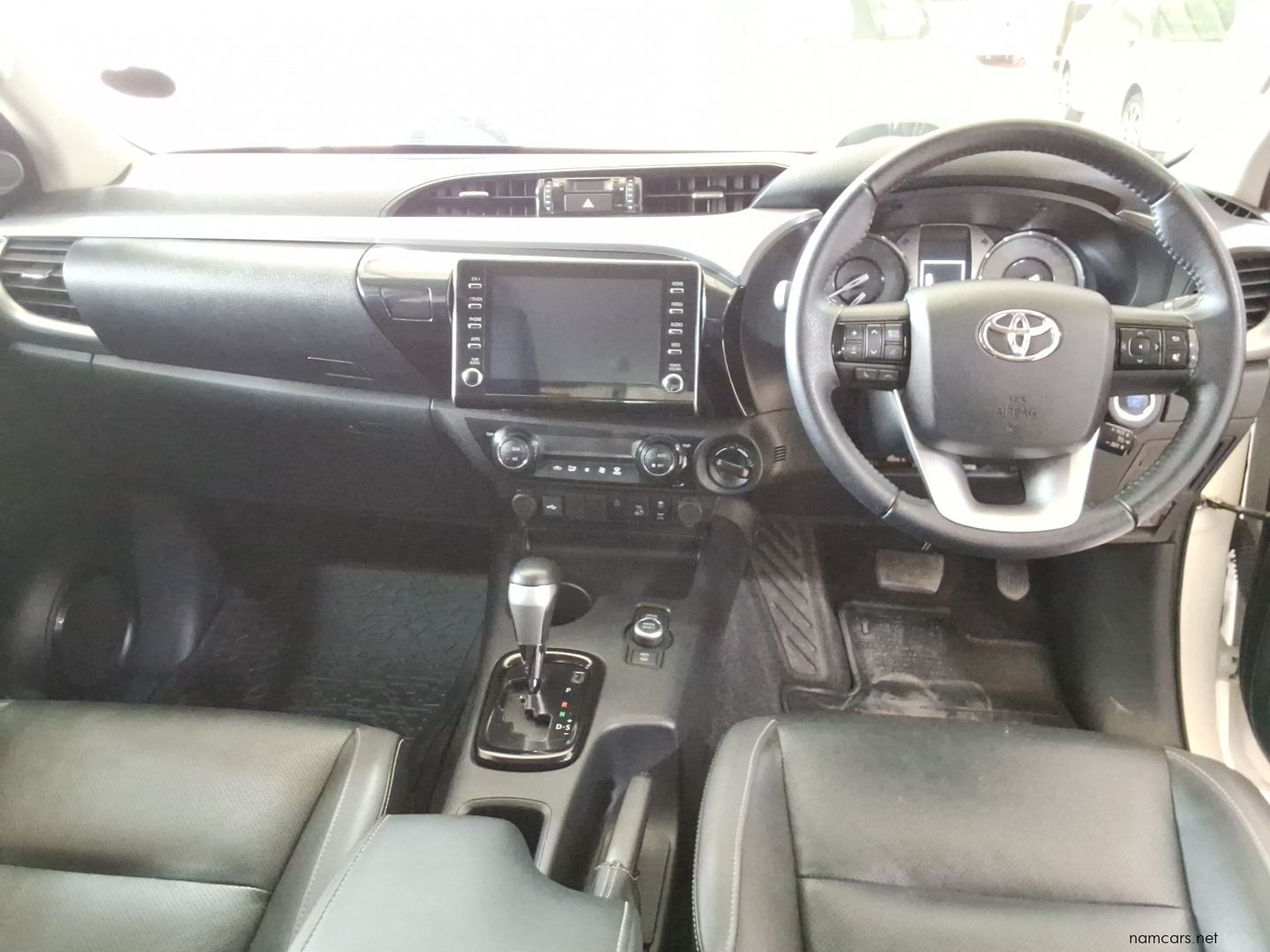 2025 Toyota Hilux DC 2.8GD6 Raider 4X4 AT MH photo