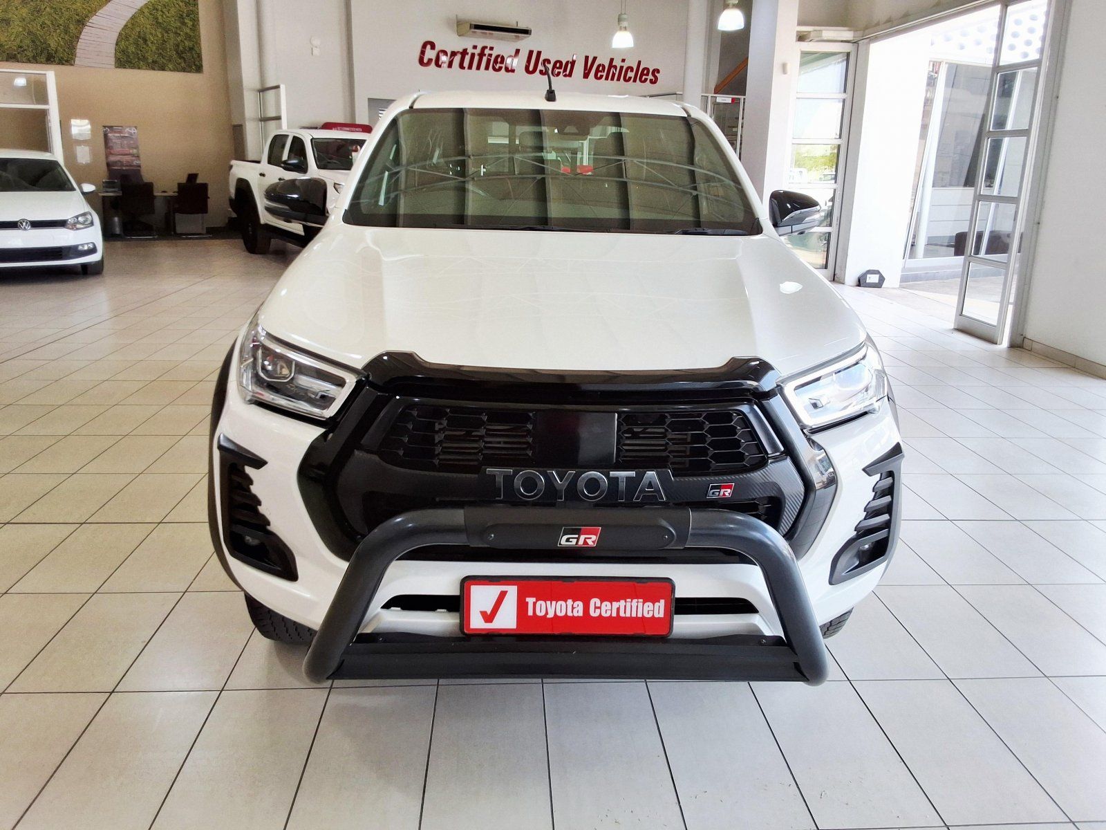 2022 Toyota Hilux Double Cab DC 2.8GD6 4X4 GR-S AT photo