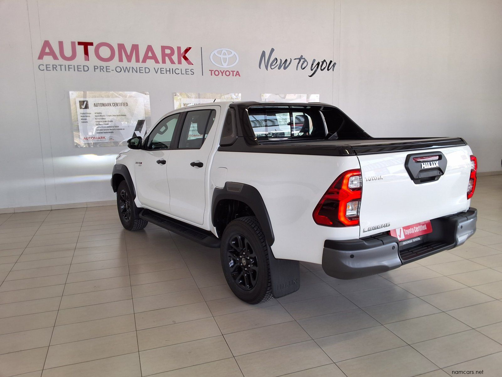 2026 Toyota Hilux Double Cab Hilux DC 2.8 RB LDRS AT MH photo