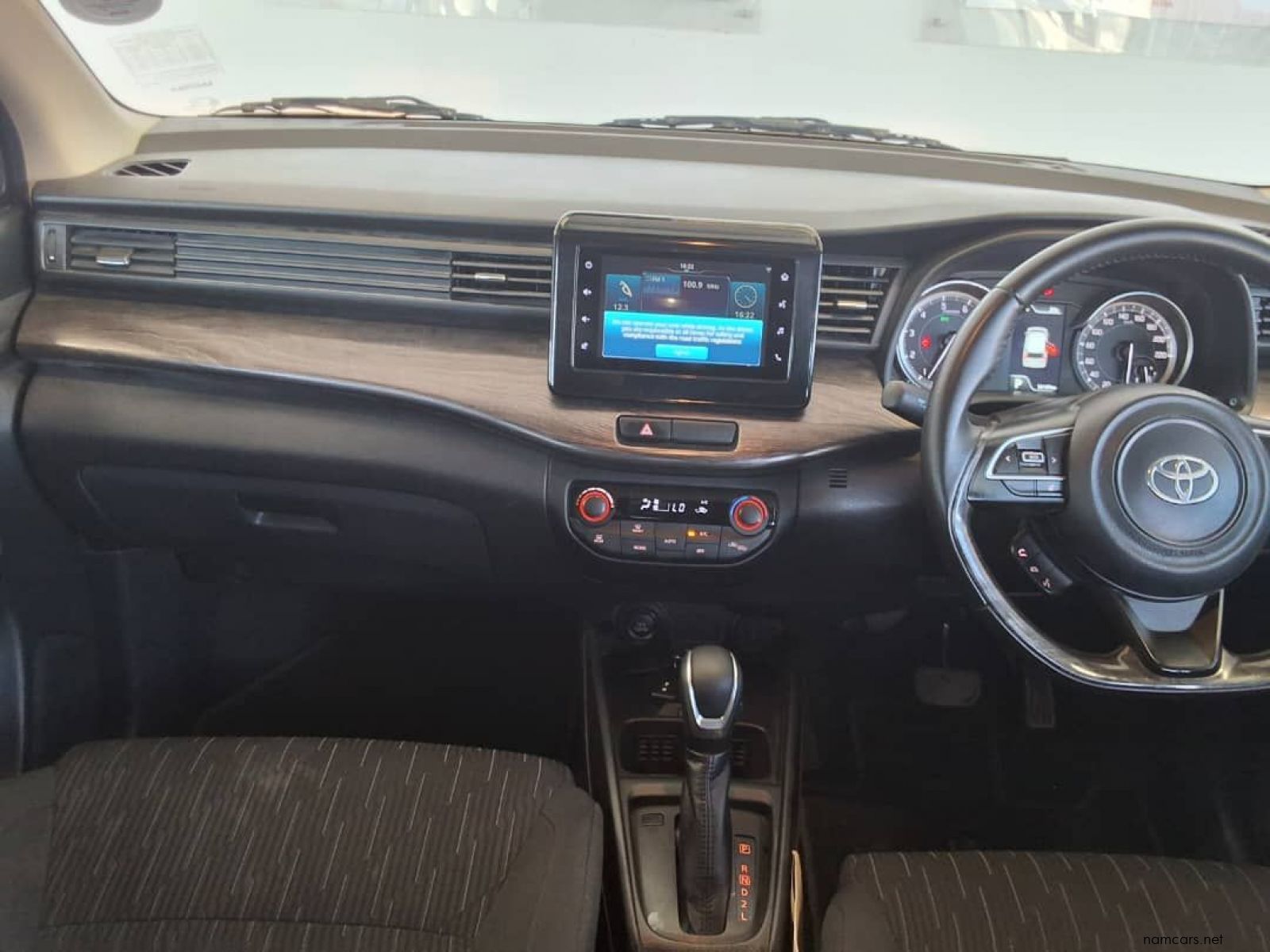 2024 Toyota RUMION 1.5 TX AT photo