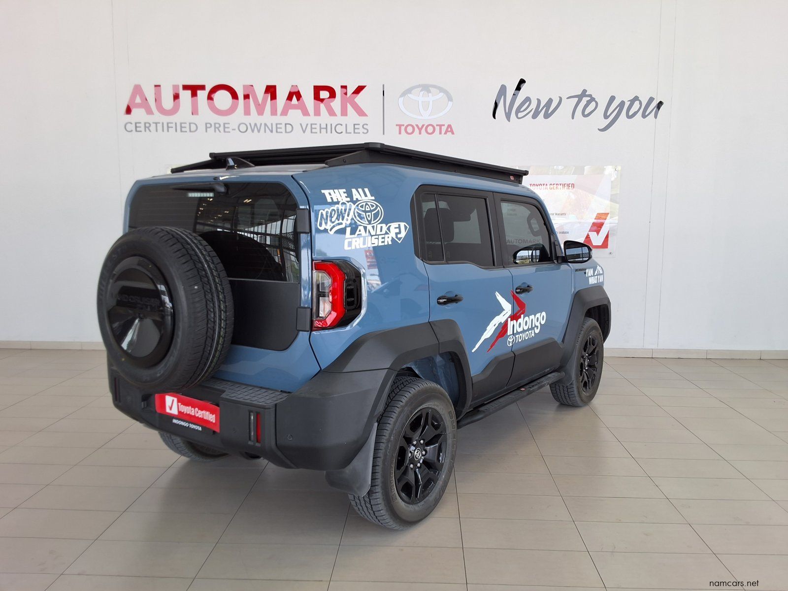 2026 Toyota Land Cruiser FJ Land Cruiser FJ 4X4 6AT VX photo