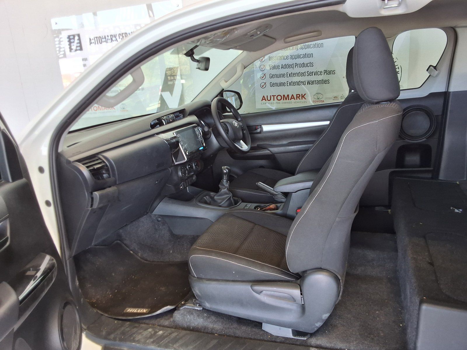 2026 Toyota Hilux Extra Cab 2.4 GD6 RB RAI 6MT photo