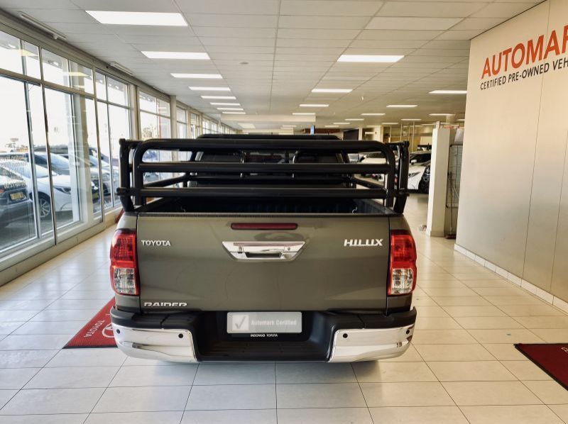 2021 Toyota Hilux 2.4 RB D/C 2x4 pictures