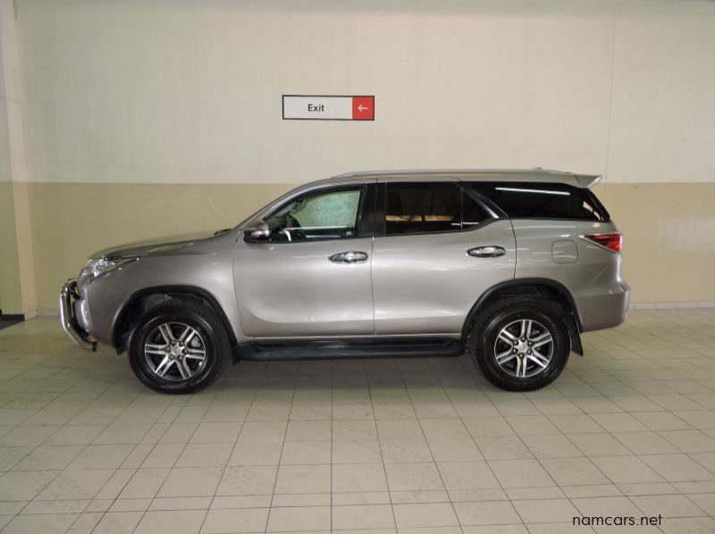 2016 Toyota FORTUNER  2.8 GD6 4X4 A/T pictures