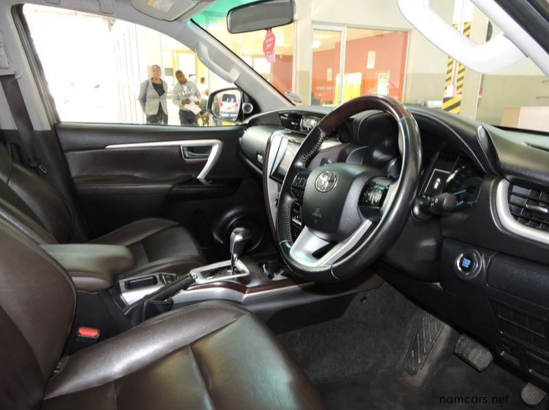 2016 Toyota FORTUNER  2.8 GD6 4X4 A/T pictures