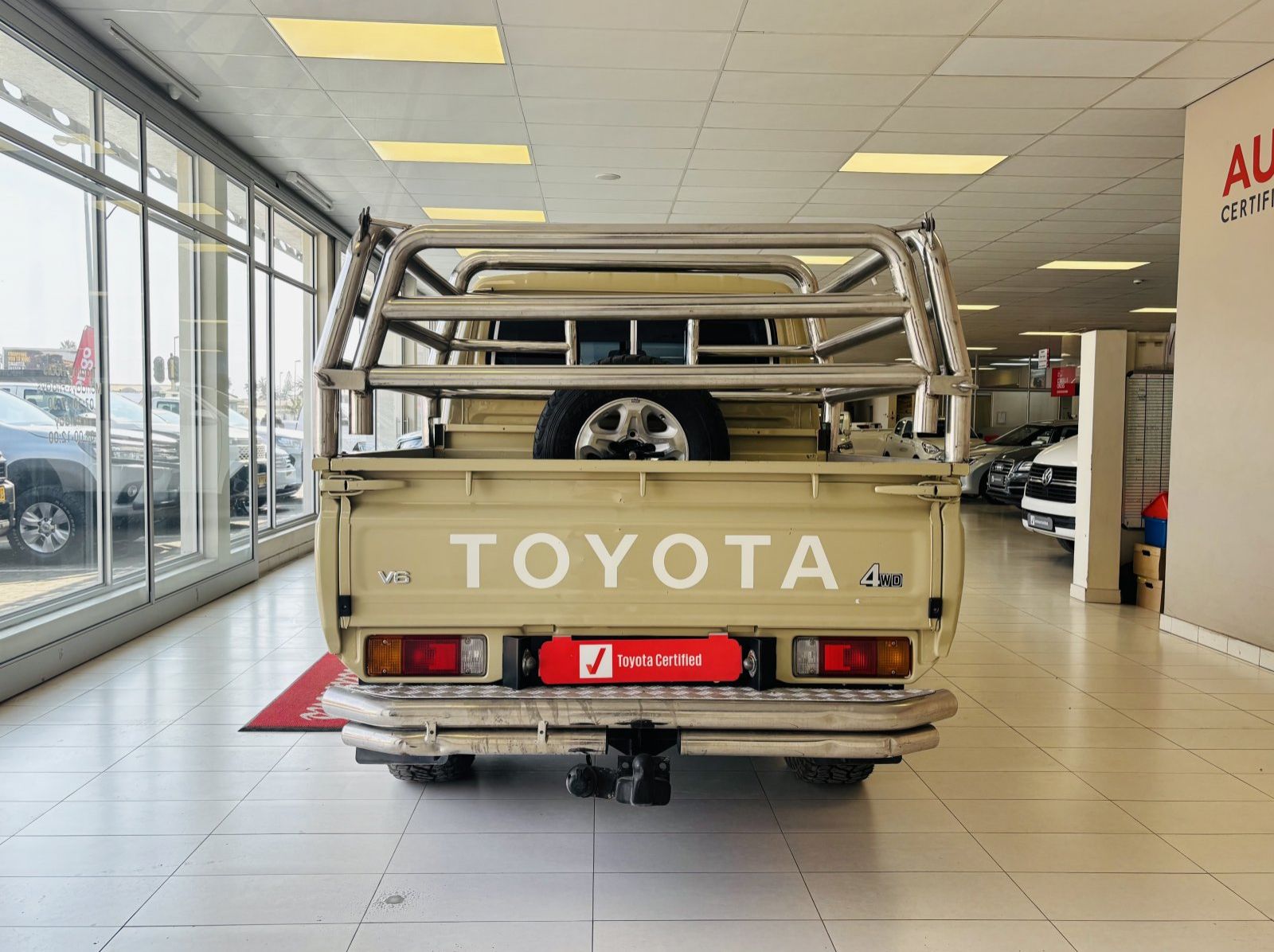 2022 Toyota Landcruiser 4.0 V6 D/C pictures