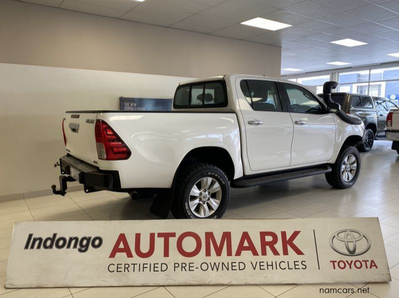 2017 Toyota Hilux D/C Raider 4.0 V6 4x4 AT pictures