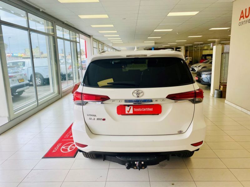 2018 Toyota Fortuner 2.4 GD6 2x4 AT RB pictures