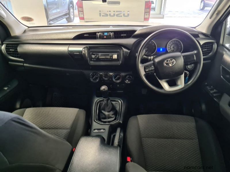 2016 Toyota HILUX DC 2.4 GD6 4X4 pictures