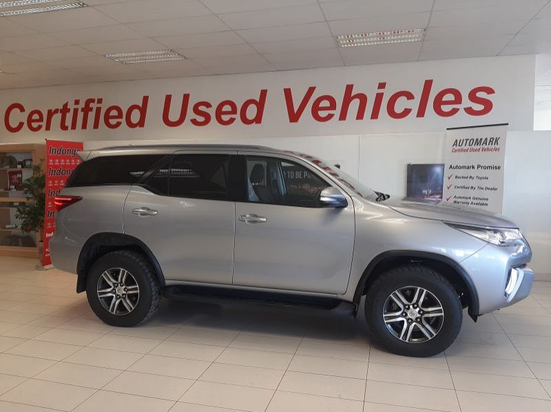2016 Toyota FORTUNER 2.4 GD6 pictures
