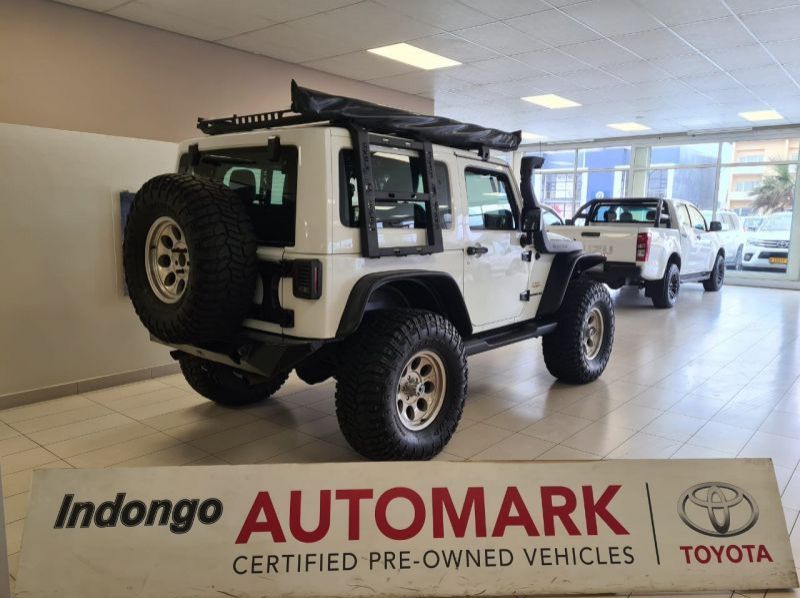 2012 Jeep WRANGLER 3.6 V6 SAHARA pictures