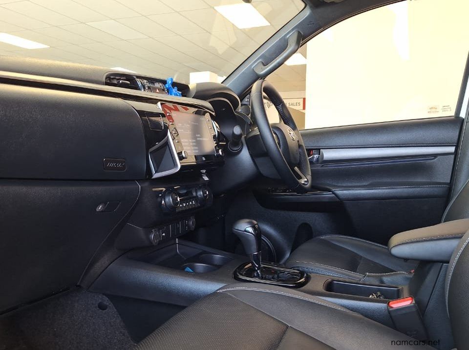 2025 Toyota Hilux 2.8 GD6 LEGEND RS RB 48V MHEV AT pictures