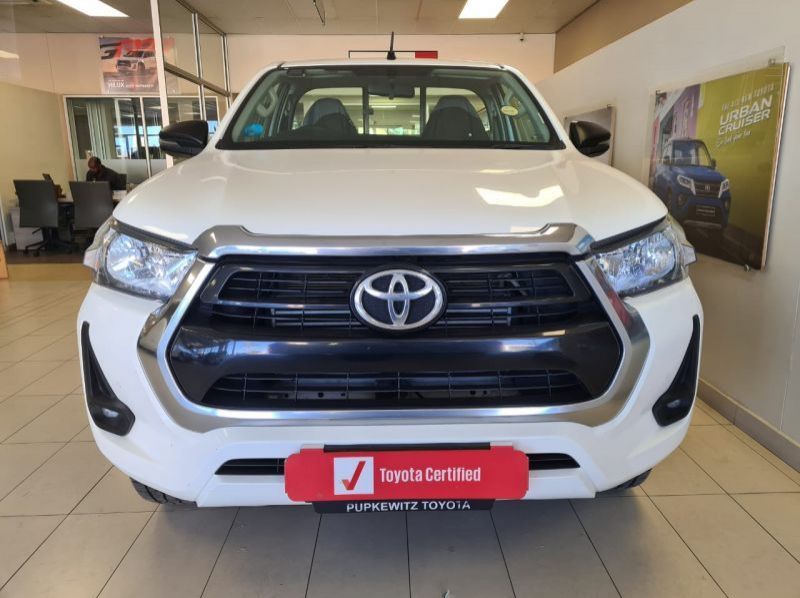 2021 Toyota Hilux  2.4 RB Raider s/c pictures