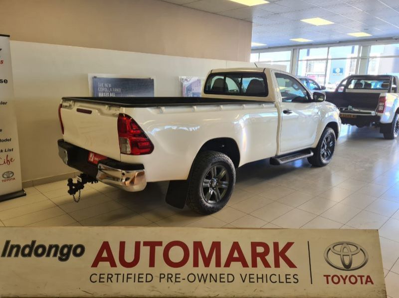 2021 Toyota Hilux  2.4 RB Raider s/c pictures