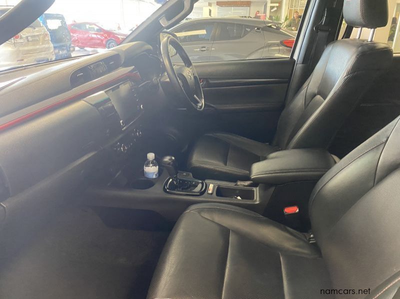 2019 Toyota Hilux D/C 2.8 GR-S pictures