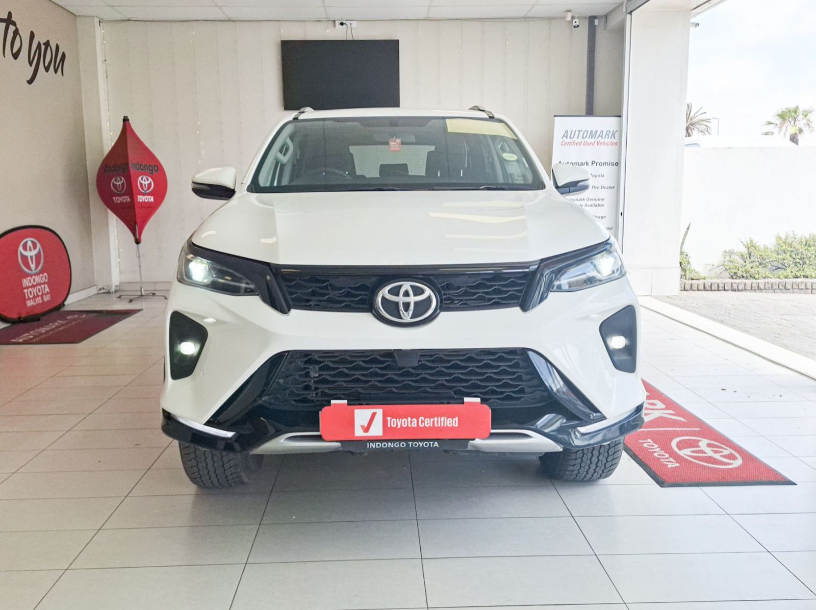 2024 Toyota Fortuner 2.4 GD-6 4x4 AT pictures