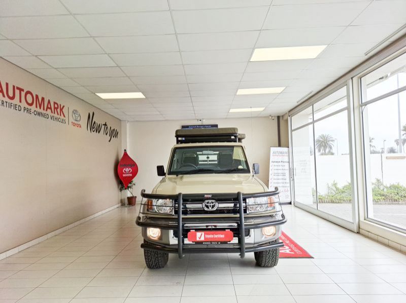 2023 Toyota Landcruiser 79 SC 4.2D pictures