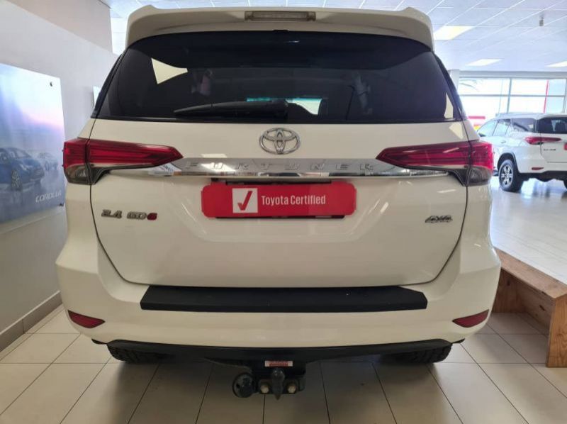 2019 Toyota Fortuner 2.4 GD6 4X4 AT pictures