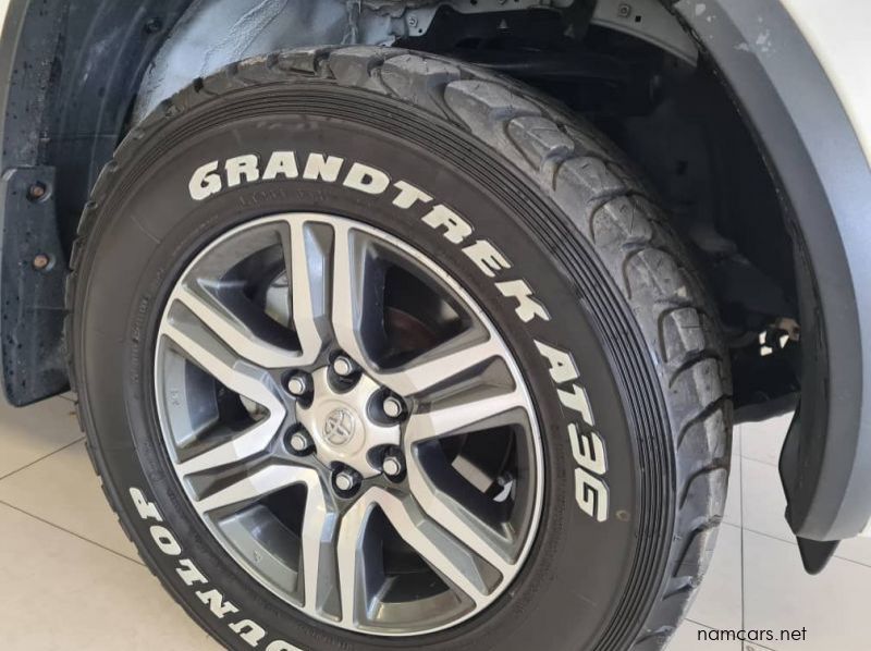 2019 Toyota Fortuner 2.4 GD6 4X4 AT pictures