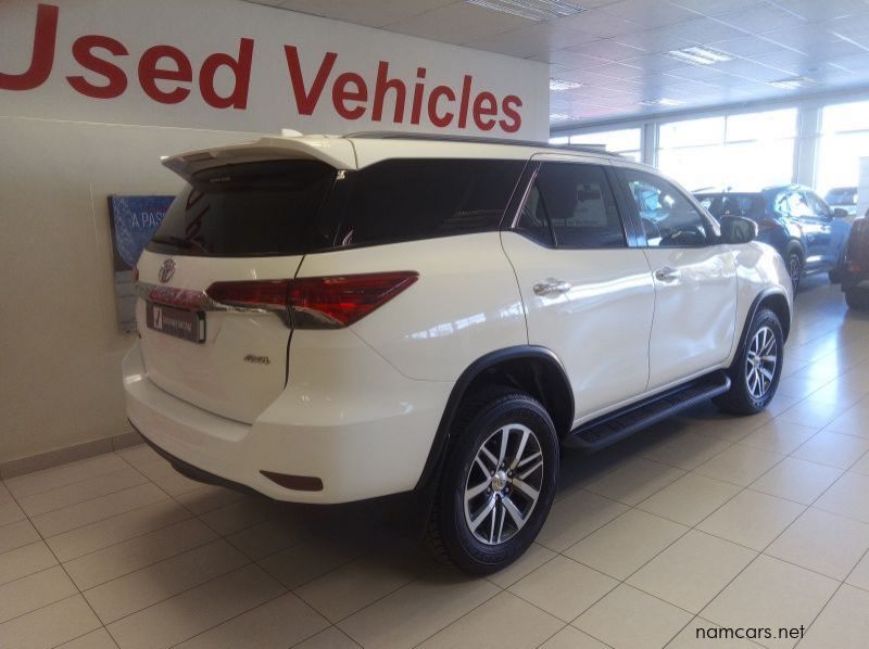 2016 Toyota FORTUNER 2.8 GD 6 4X4 MT pictures