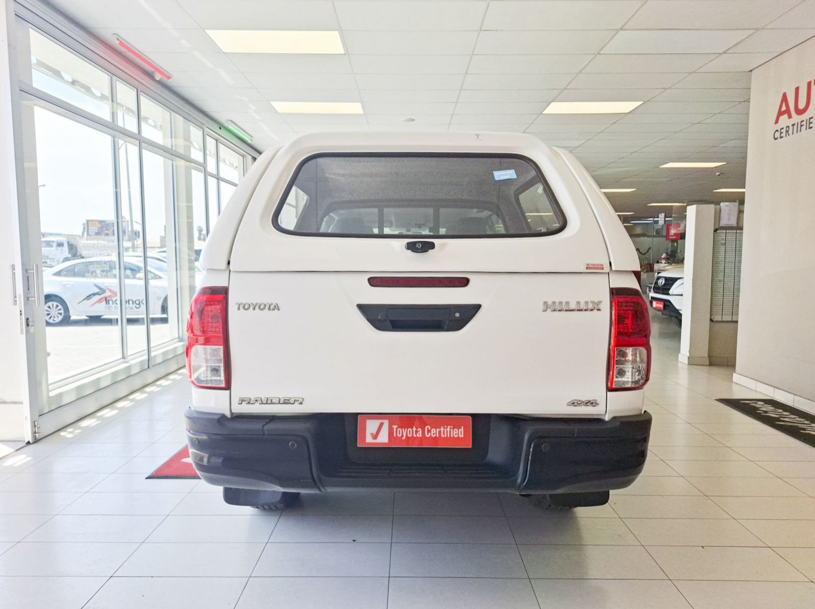 2024 Toyota Hilux Raider 2.4 GD-6 AT 4x4 pictures