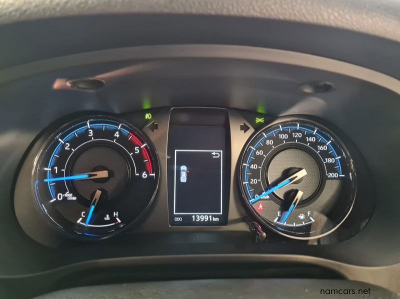 2022 Toyota HILUX LEGEND RS 2.8 GD6 4X4 D/C pictures